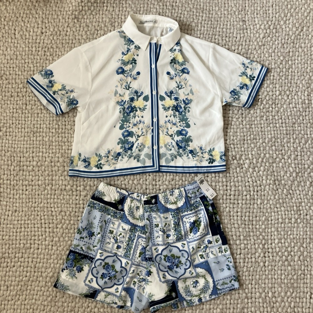 NWT Abercrombie & Fitch Patchwork Faux Silk Set Small Boho Floral Garden